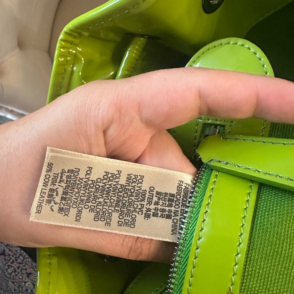 The Burberry Beige/Green PVC and Patent Leather Drawstring Tote (Rare) - Picture 14 of 16